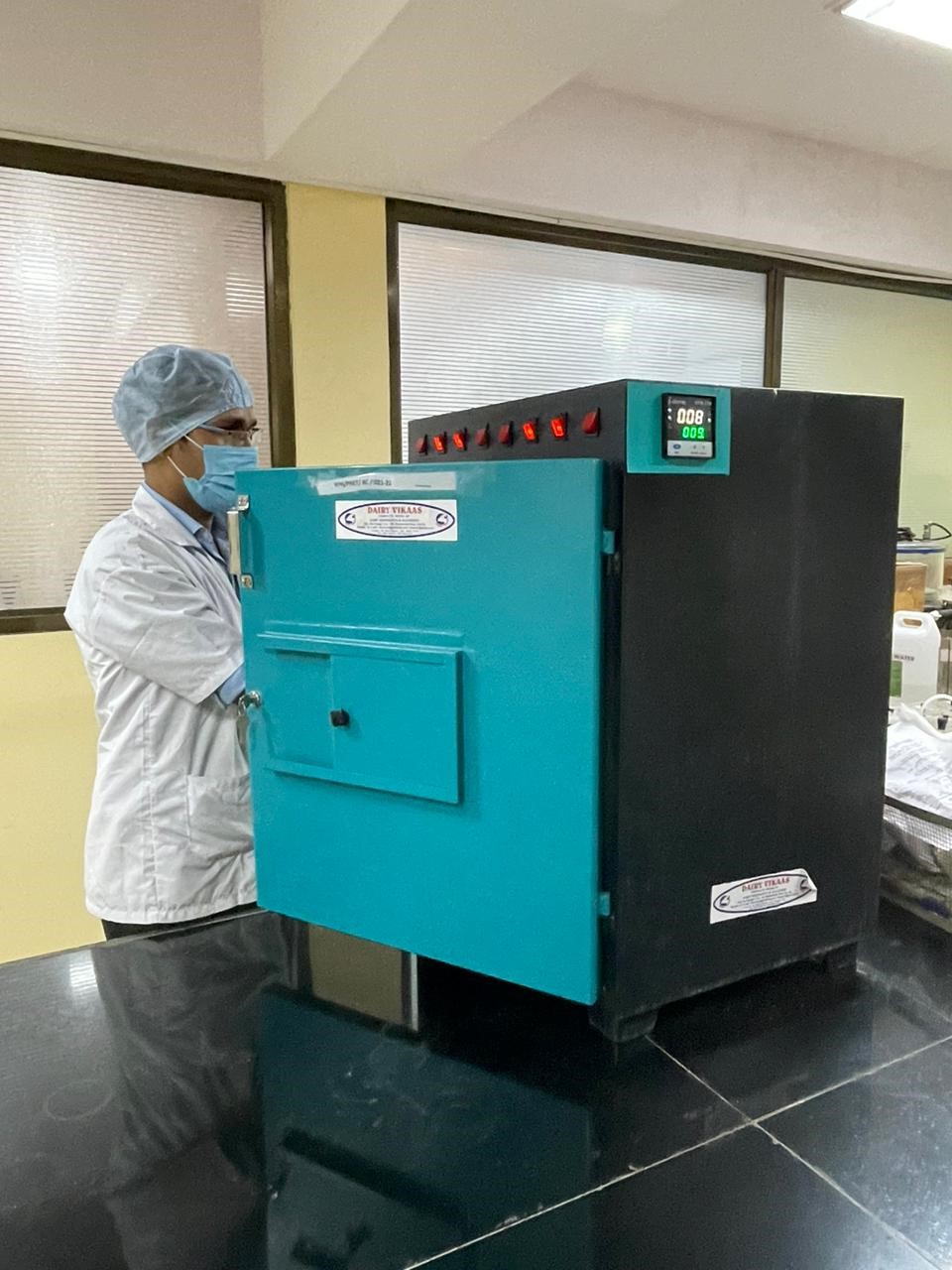 Infrared Cabinet